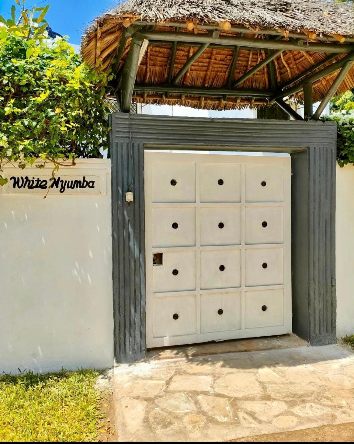 Apartamento White Nyumba Malindi Exterior foto